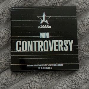 Shane Dawson “Mini Controversy” Eyeshadow Palette Black